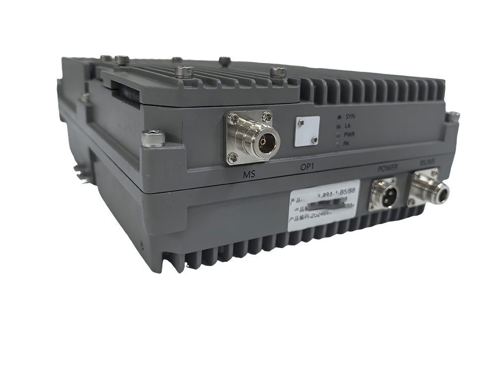  荣成三频手机信号接收器2000㎡