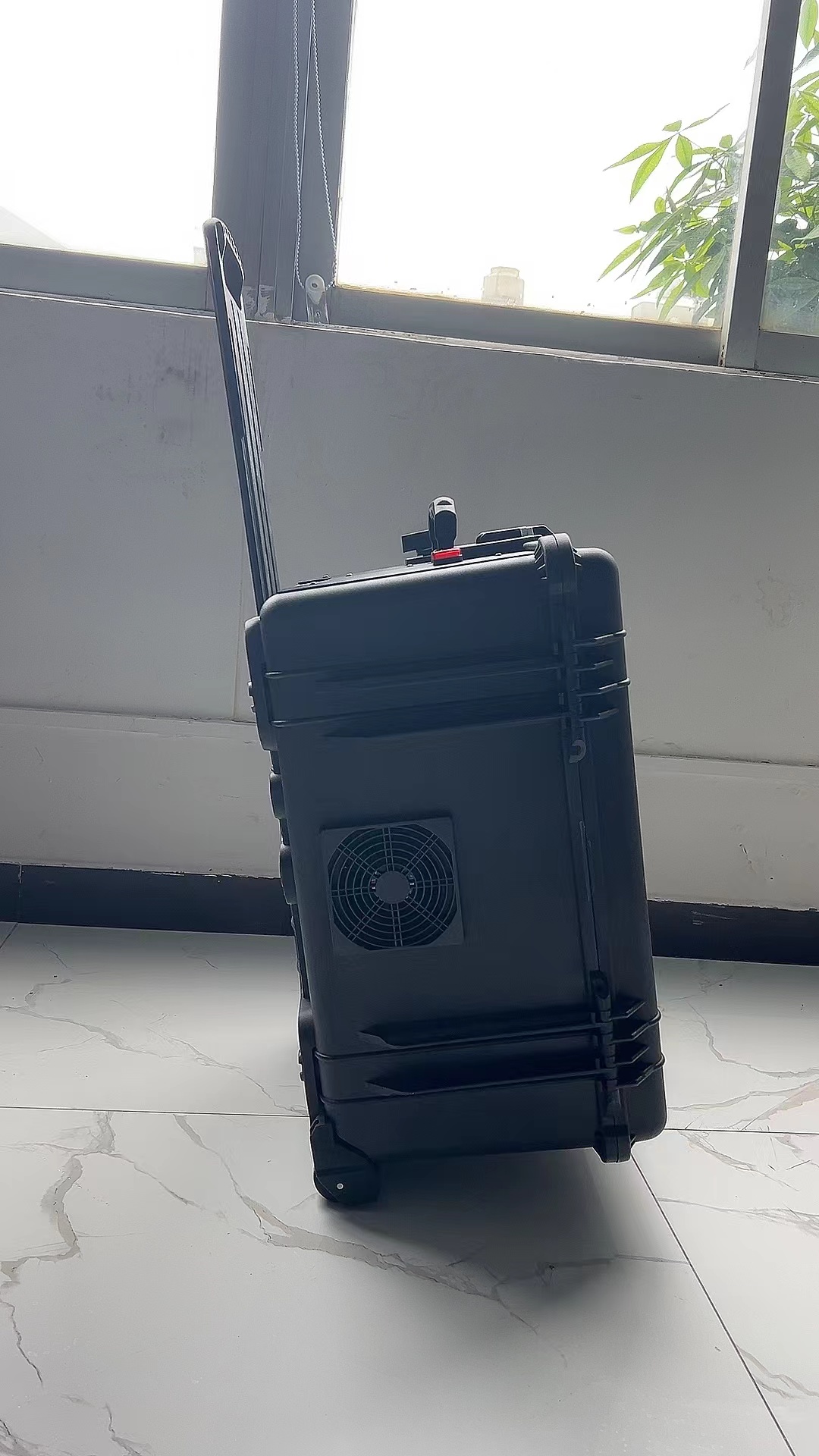 荣成手拉箱型移动通信干扰器